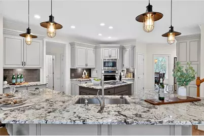 10640 N Edgewater Place, Johns Creek, GA 30097 - Photo 14