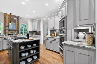 10640 N Edgewater Place, Johns Creek, GA 30097 - Photo 8