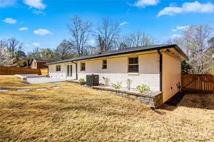 5109 Dogwood Hills Dr, Sugar Hill, GA 30518 - Photo 10