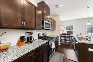 1114 Chastain Dr, Sugar Hill, GA 30518 - Photo 10