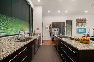 585 Overbrook Dr NW, Atlanta, GA 30318 - Photo 12