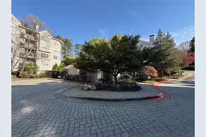 2511 River Green Drive NW #2511, Atlanta, GA 30327 - Photo 2