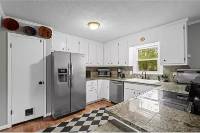 2942 Cynthia Court, Marietta, GA 30062 - Photo 8