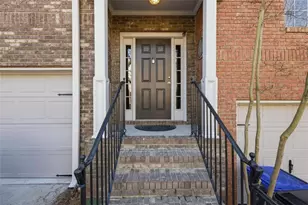 630 Birch River Ln, Lawrenceville, GA 30043 - Photo 2