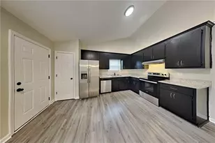 255 Valley Brook Dr, Woodstock, GA 30188 - Photo 6