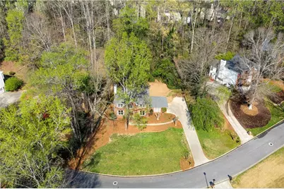 490 Guilford Circle, Marietta, GA 30068 - Photo 48