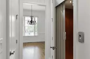 956 Persimmon Point NE, Sandy Springs, GA 30328 - Photo 8