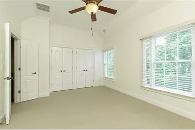 956 Persimmon Point NE, Sandy Springs, GA 30328 - Photo 28