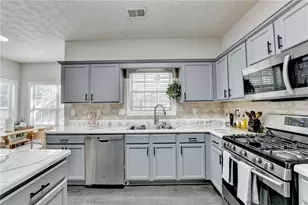 1032 Quiet Waters Ln, Lawrenceville, GA 30045 - Photo 28