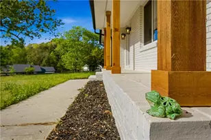 5605 Burke Ln, Gainesville, GA 30506 - Photo 12