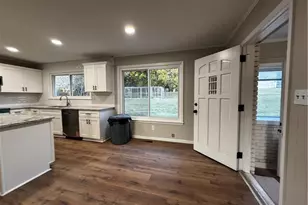 5605 Burke Ln, Gainesville, GA 30506 - Photo 16