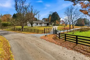 5605 Burke Ln, Gainesville, GA 30506 - Photo 26