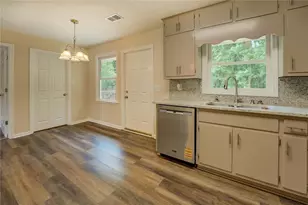 170 Hidden Pines Dr, Covington, GA 30016 - Photo 8