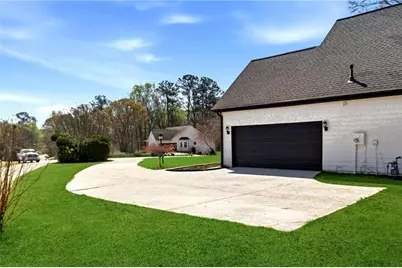 370 Olde Wick Trail, Hoschton, GA 30548 - Photo 8