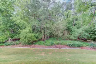 262 Sandhurst Ct, Suwanee, GA 30024 - Photo 32