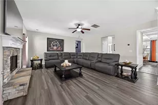 136 Delwood Dr, McDonough, GA 30252 - Photo 10