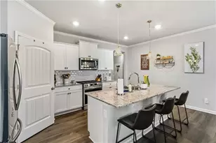 6919 Woodtrail Run, Flowery Branch, GA 30542 - Photo 8