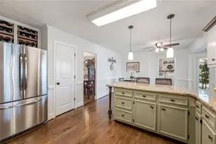 9635 Red Bird Ln, Johns Creek, GA 30022 - Photo 8