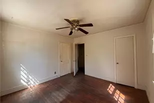 2519 Sylvan Rd, East Point, GA 30344 - Photo 16