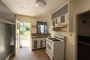 2519 Sylvan Rd, East Point, GA 30344 - Photo 14