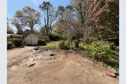 2519 Sylvan Road, East Point, GA 30344 - Photo 24