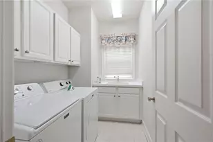 1125 Mountclaire Dr, Cumming, GA 30041 - Photo 32