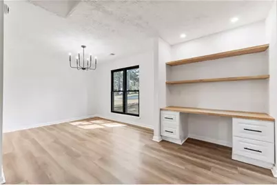 9383 Woodknoll Way, Jonesboro, GA 30238 - Photo 12