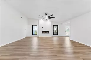 9383 Woodknoll Way, Jonesboro, GA 30238 - Photo 8