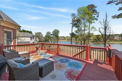 1009 Lyndhurst Way, Conyers, GA 30013 - Photo 4