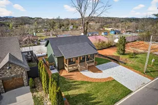 318 E 2nd St, Blue Ridge, GA 30513 - Photo 6