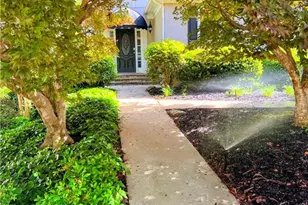 3655 Brisbane Dr, Marietta, GA 30062 - Photo 2