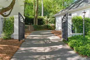 2591 Hyde Manor Dr NW, Atlanta, GA 30327 - Photo 4