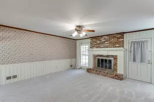 1301 Renee Dr SW, Lilburn, GA 30047 - Photo 10