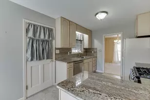 1301 Renee Dr SW, Lilburn, GA 30047 - Photo 14