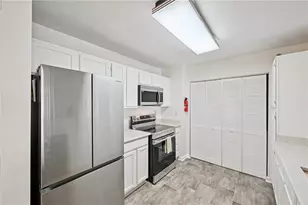 1006 Mill Pond Dr SE, Smyrna, GA 30082 - Photo 10