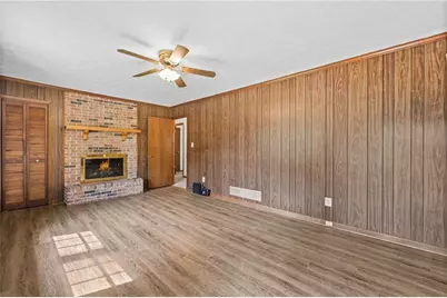 8918 Thornton Boulevard, Jonesboro, GA 30236 - Photo 10