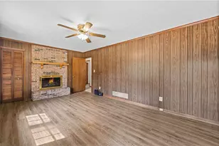 8918 Thornton Blvd, Jonesboro, GA 30236 - Photo 10