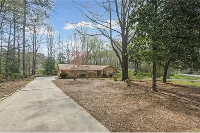 8918 Thornton Boulevard, Jonesboro, GA 30236 - Photo 2