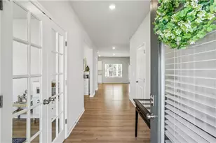 625 Clark Lake Estates Dr, Grayson, GA 30017 - Photo 4