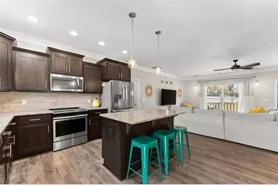 464 Holly Place, Gainesville, GA 30501 - Photo 4