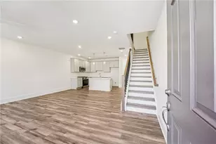 1532 Bryson Dr NW, Atlanta, GA 30318 - Photo 4