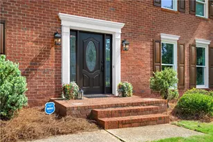 8085 Willow Tree Way, Alpharetta, GA 30005 - Photo 4