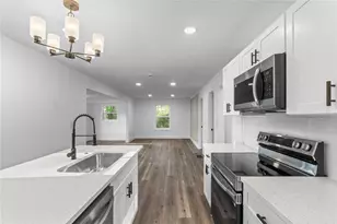 2466 Old Hapeville Rd SW, Atlanta, GA 30315 - Photo 6