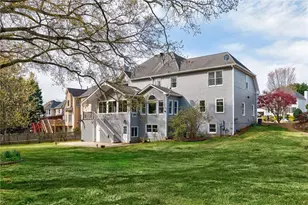 555 Hembree Grove Overlook, Roswell, GA 30076 - Photo 32