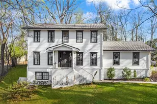 813 Lakeshore Dr, Berkeley Lake, GA 30096 - Photo 1