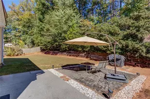 1811 Hayden Mill Ct, Lawrenceville, GA 30043 - Photo 8