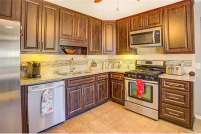 200 Brookview Drive, McDonough, GA 30252 - Photo 6