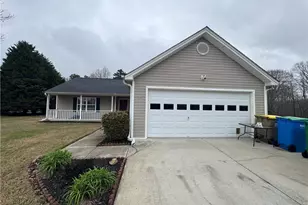 1003 Rolling Ridge Ln, Auburn, GA 30011 - Photo 1