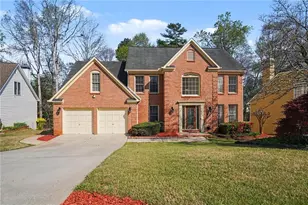 528 Fortune Ridge Rd, Stone Mountain, GA 30087 - Photo 2