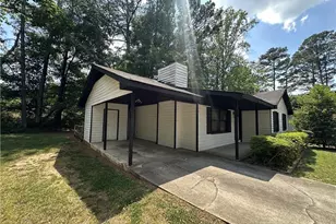 9182 Bent Pine Ct NE, Covington, GA 30014 - Photo 2